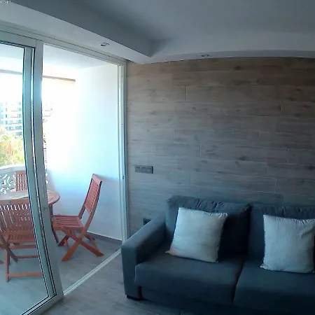 Apartamento Playa Honda شقة *